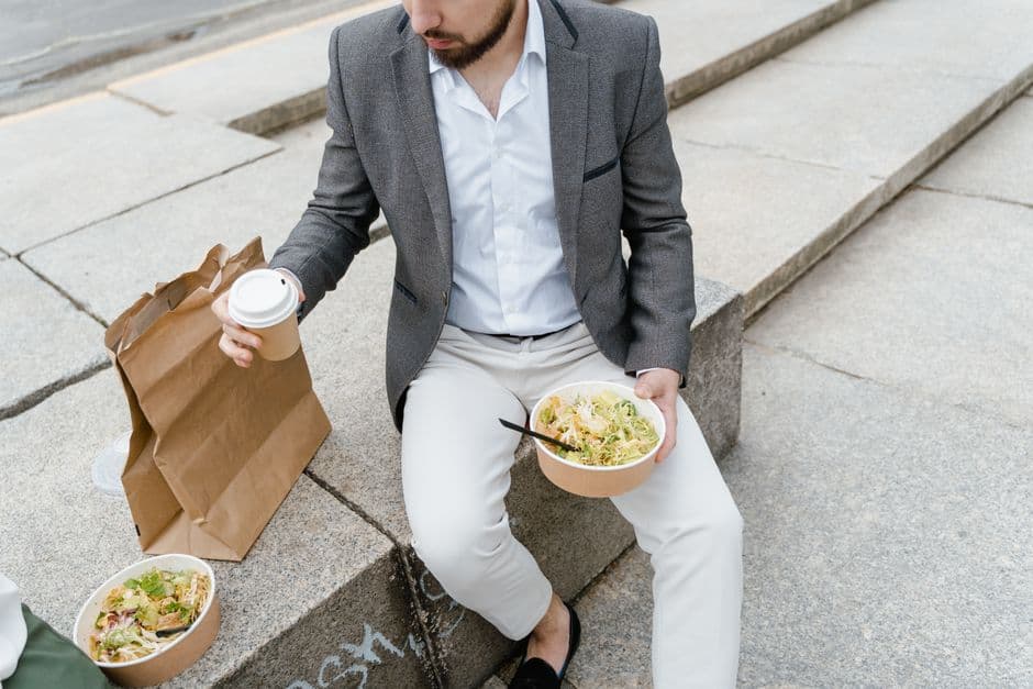 Hygiene des plateaux-repas livres : chaine du froid, fraicheur et bons reflexes